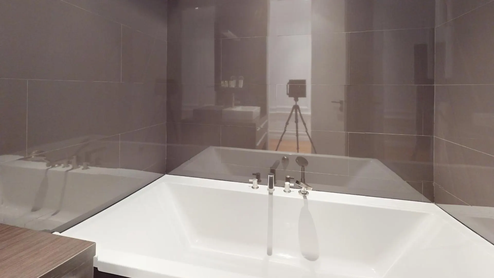 Le N 10 - Apartment Of 200 Sqm With Patio Of 35 Square Meters In Old Town Annecy