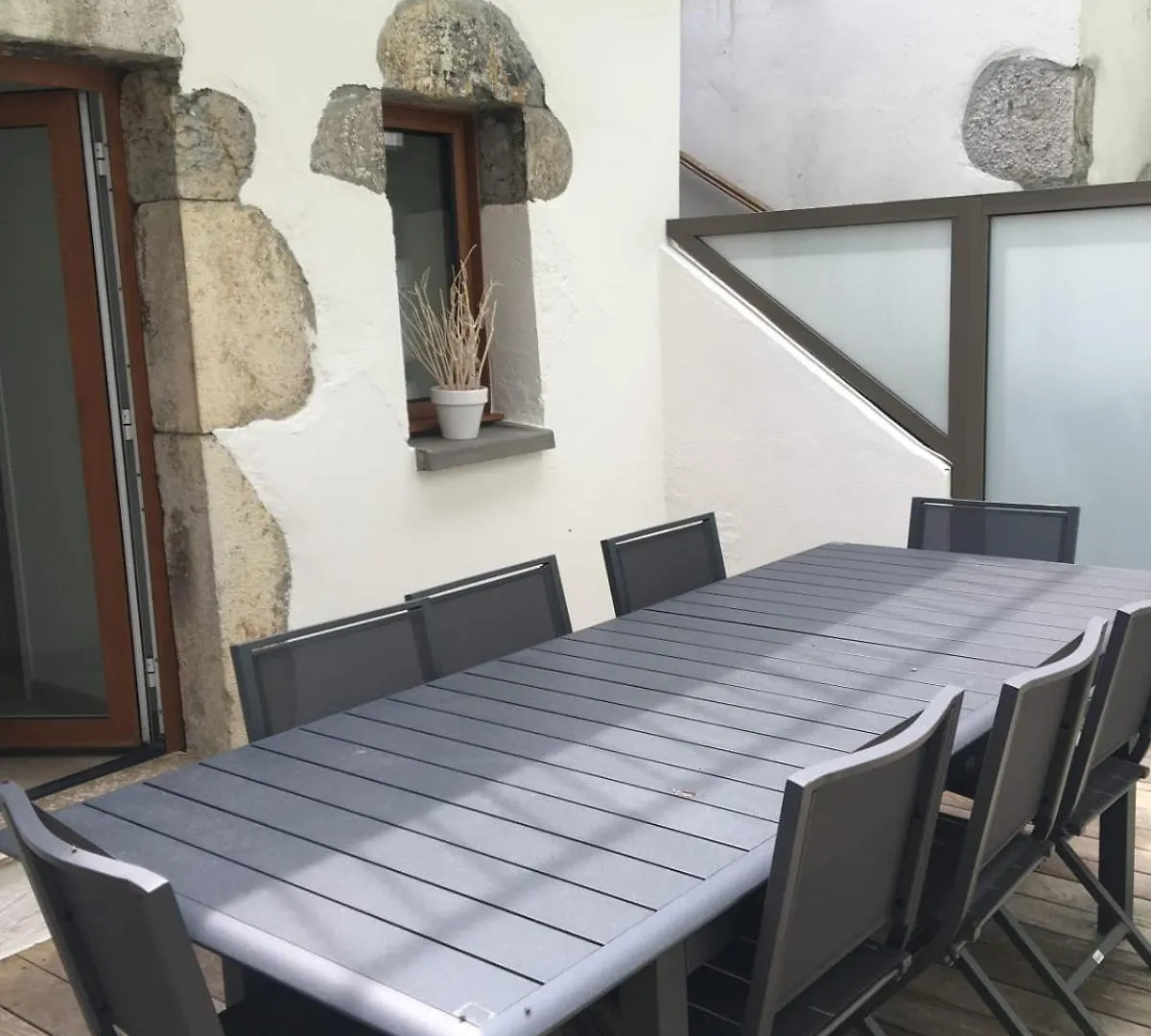 Le N 10 - Apartment Of 200 Sqm With Patio Of 35 Square Meters In Old Town Annecy Frankreich