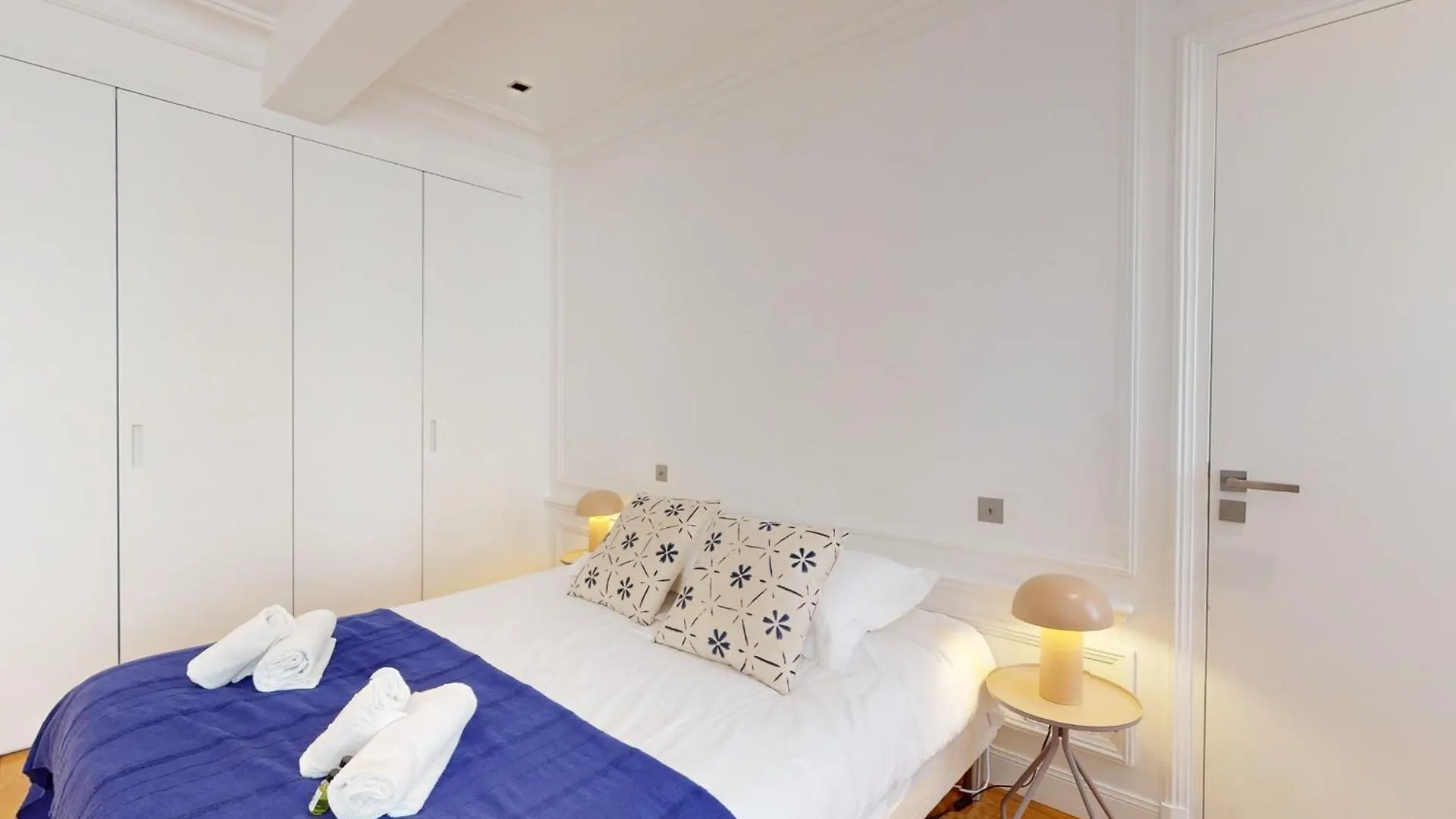 Le N 10 - Apartment Of 200 Sqm With Patio Of 35 Square Meters In Old Town Annecy Frankreich