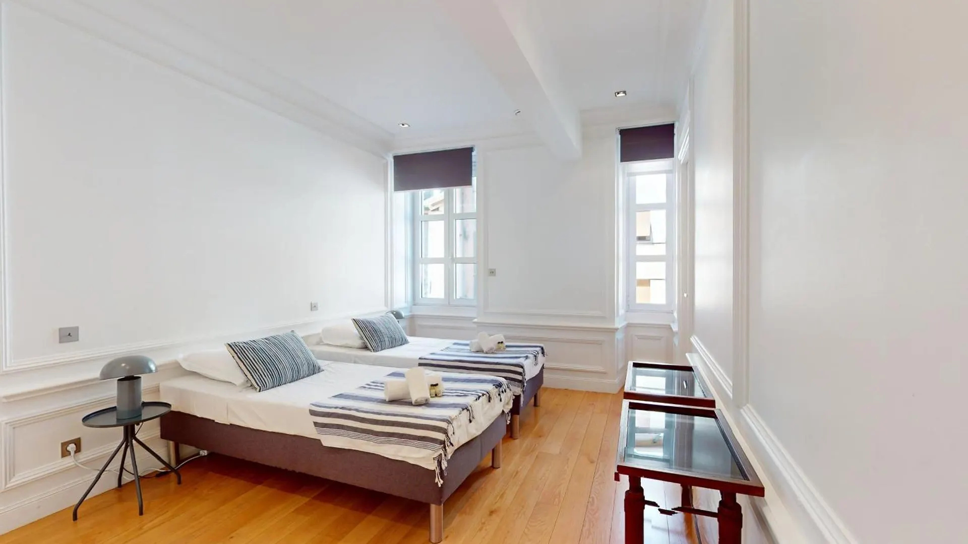 Le N 10 - Apartment Of 200 Sqm With Patio Of 35 Square Meters In Old Town Annecy Frankreich