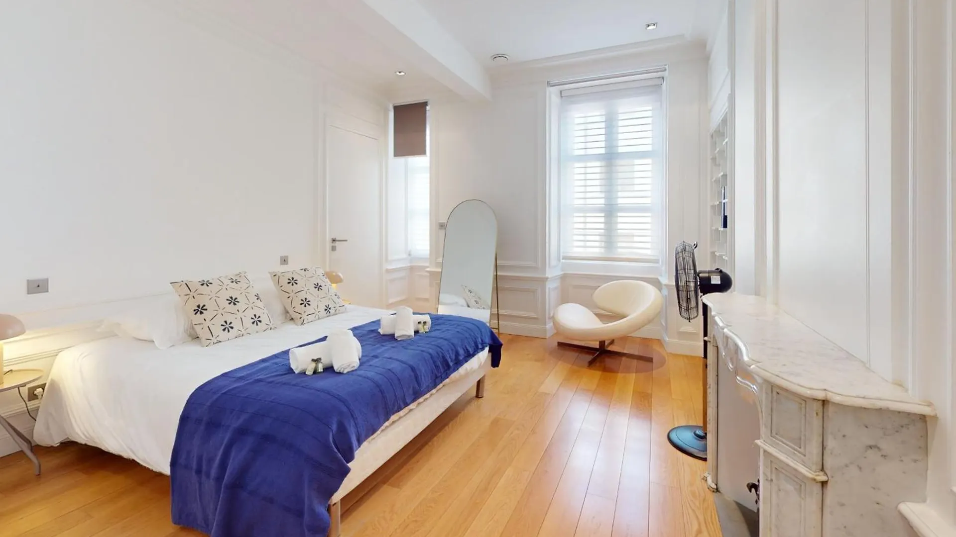 Le N 10 - Apartment Of 200 Sqm With Patio Of 35 Square Meters In Old Town Annecy