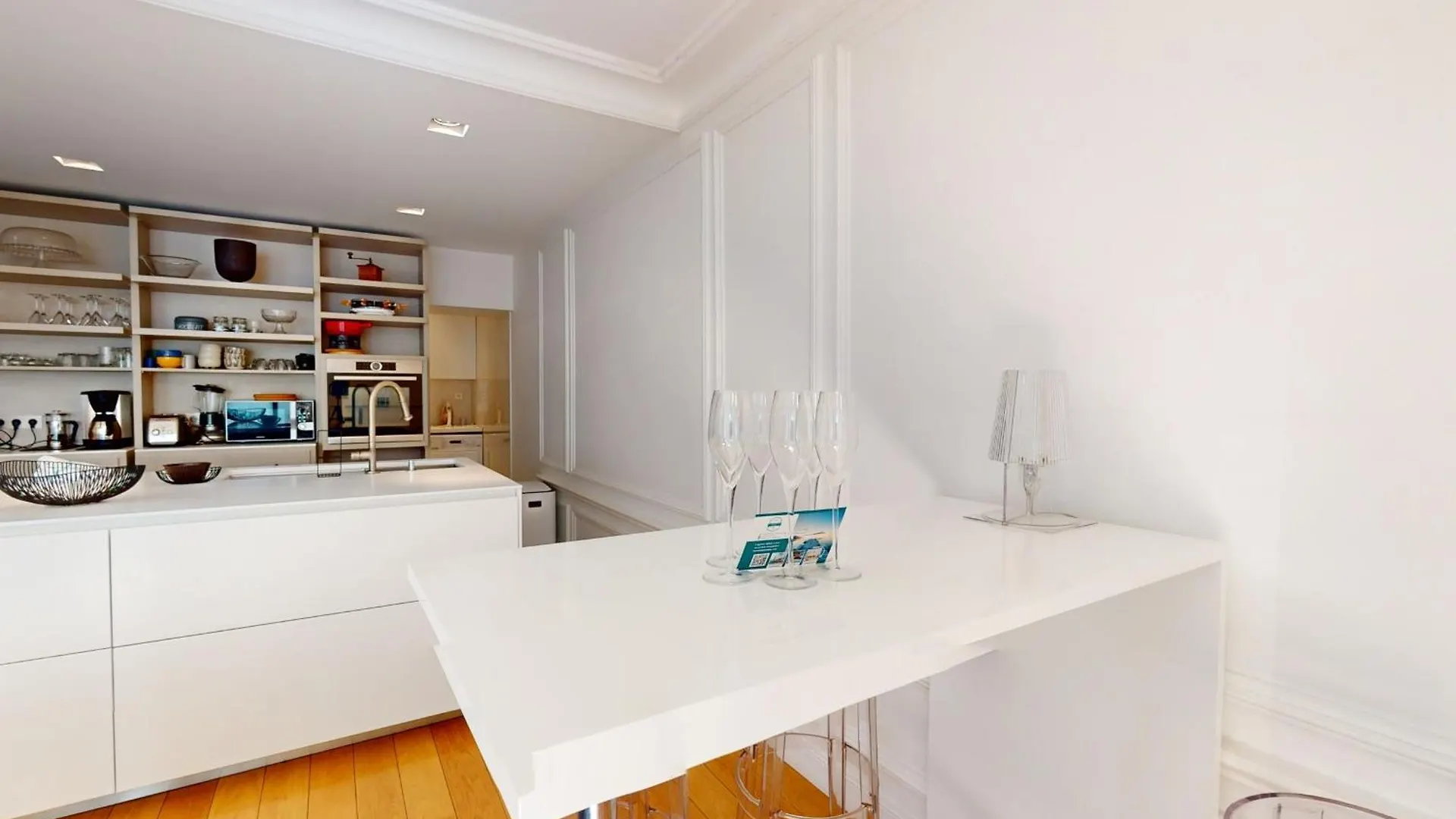 Le N 10 - Apartment Of 200 Sqm With Patio Of 35 Square Meters In Old Town Annecy